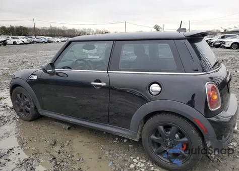 2010 Mini Cooper S from USA, damaged, VIN WMWMF7C53ATZ69823
